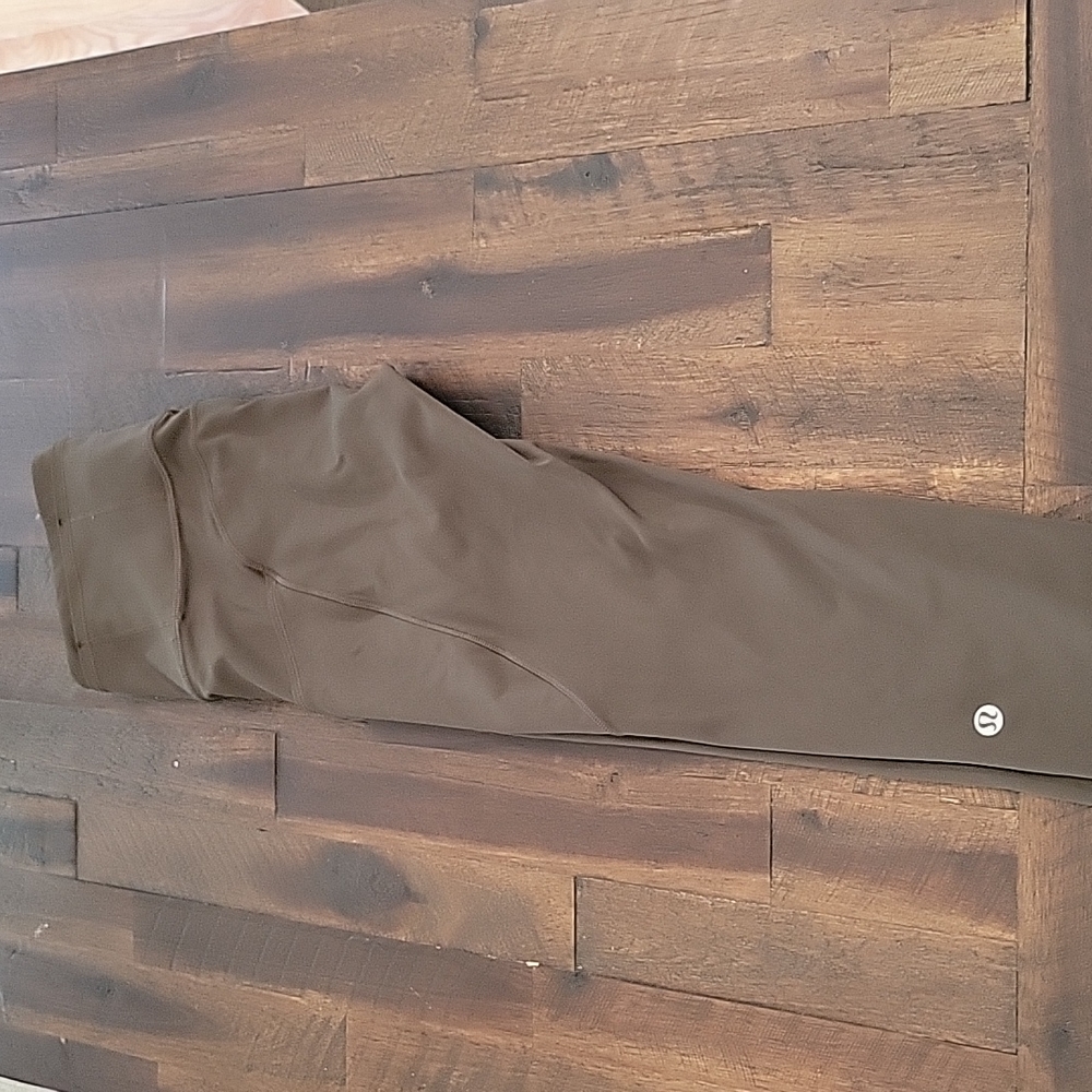 Lululemon Fast and Free 19" Crop